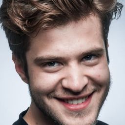 Gleb Bochkov 飾演 Bale