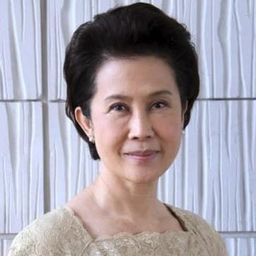 Duangdao Jarujinda 飾演 Puen's Mother