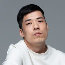 Suzuki Takayuki 飾演 Jinnai's Subordinate