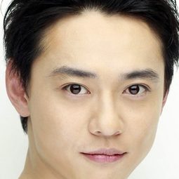 石垣佑磨 飾演 Takao Washio