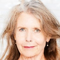 Josephine Ann Endicott 飾演 