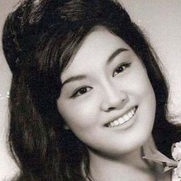 何莉莉 飾演 Ainu