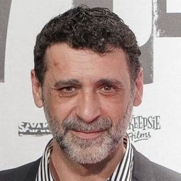 奈丘·佛瑞斯內達 飾演 Falconetti