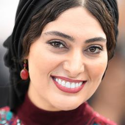 Soudabeh Bayzai 飾演 Hadis