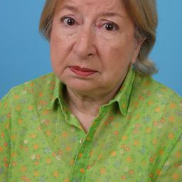 愛欣·埃登 飾演 Anneanne