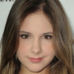 克拉拉提耶齊 飾演 Deborah