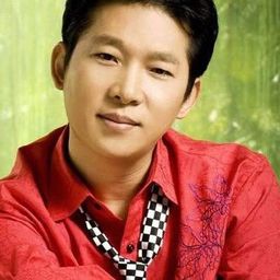 Park Sang-chul 飾演 