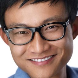 Meng Ai - 她的成功日記演員 飾演Dr. Chow