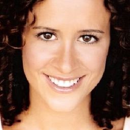 Ashlee Levitch 飾演 Stacey Griffith