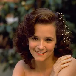 莉雅·湯遜 - 三傻鬧地球演員 飾演Ms. Diekendaker (voice)