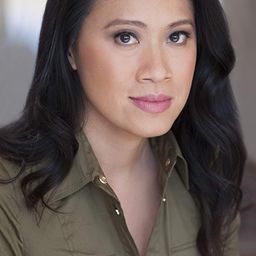 Junie Hoang 飾演 Elaine / NEO Engineer