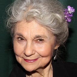 林恩‧科恩 - 飢餓遊戲2：星火燎原 演員 飾演Mags Flanagan