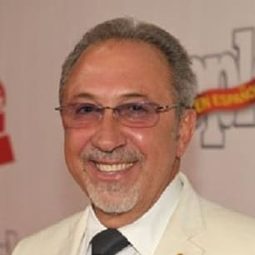 Emilio Estefan - America's Musical Journey演員 飾演Self