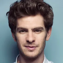 安德魯嘉菲 飾演 Eduardo Saverin