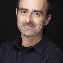 安納茲祖阿祖阿 飾演 Asier Urruticoechea