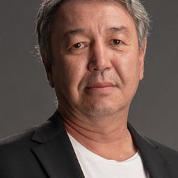 Yerken Gubashev 飾演 Dulo Stakan