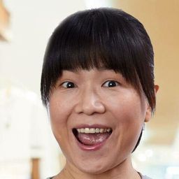 葉蕙芝 飾演 Hsu's mother