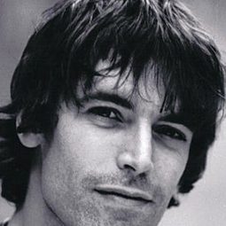 Fabian Joest Passamonte - 賭王家族演員 飾演Casino Manager