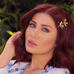 荷巴·努爾 飾演 