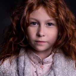 Weronika Wachowska - 太空生活演員 飾演Little Girl