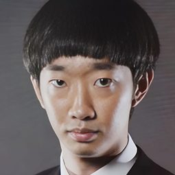 大水 洋介 飾演 Convenience Store Manager