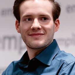 Adrian Zaremba - 殘影演員 飾演Wojtek