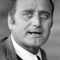 Renato De Carmine 飾演 Costantino Imbriani