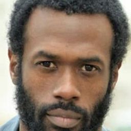 迪傑迪傑·阿普爾 - 維爾博演員 飾演Hermes