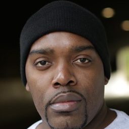 Jahdai Pickett 飾演 Sugar Bear