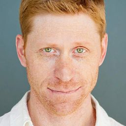 Geoffrey Pounsett - 生化危機之殲滅生還者演員 飾演Mackenzie