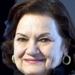 Elisabeth Roudinesco 飾演 Self - Historian