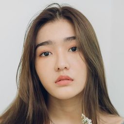 Jennis Oprasert - 鬼禁地演員 飾演May