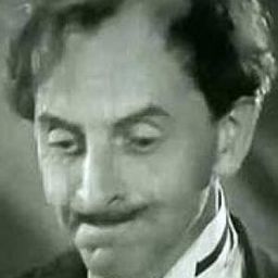 Eddie Holden 飾演 Giant (voice) (archive sound) (uncredited)