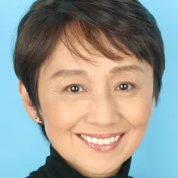 潘 恵子 飾演 Luna