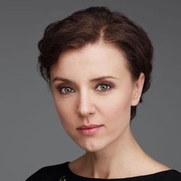 Kseniya Alfyorova 飾演 Catherine Foley