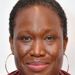 朱·卡里爾 - 美夢成真演員 飾演Woman in Car Accident