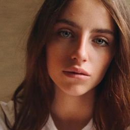 Liana Ayoun 飾演 Nechami Biton