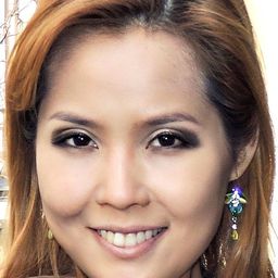 Brinna Kelly 飾演 Zan