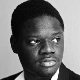 Lamine Cissokho - 爆炸性的成功演員 飾演Alex