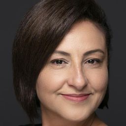 歐茲藍·托卡斯蘭 飾演 Memure