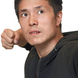 楊亮 飾演 Liang, the Foreigner