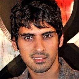 Sammir Dattani 飾演 Raaj
