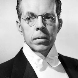 Rudolph Anders 飾演 Gregory Marek