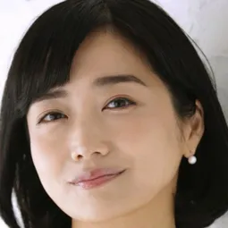 佐藤江梨子  飾演 Hayama Sumiko