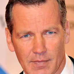 Henry Maske 飾演 Self