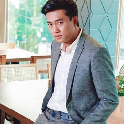 Quốc Trường 飾演 