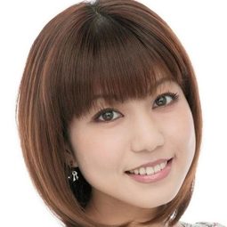 白石 涼子 飾演 