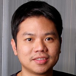 帕德潘·王般 - 鬼影導演