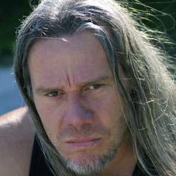 Robert Allen Mukes 飾演 Kings guard and Executioner