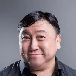 王晶 - 極品芝麻官演員 飾演Emperor